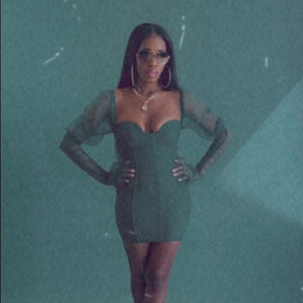 Emerald Mesh-Sleeve Corset Mini Dress | Luxe Holiday / NYE / Party Dress –Size M - Picture 3 of 16